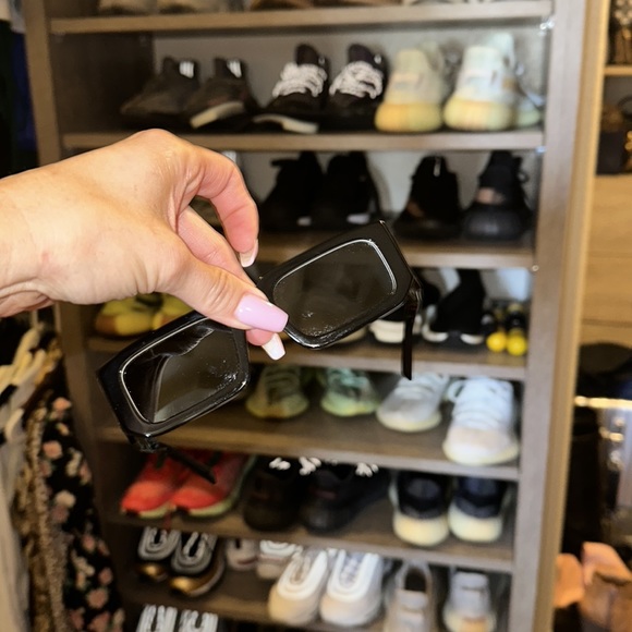 AUTHENTIC 💯 Prada symbole sunglasses Men or unisex black with white trim - Picture 15 of 17